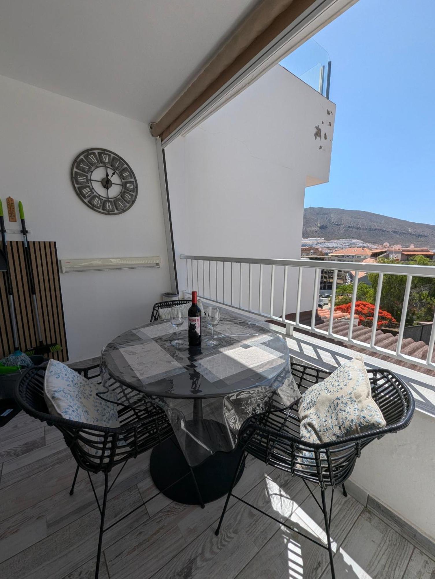Cozy Apartment In Los Cristianos Guincho  Exteriör bild