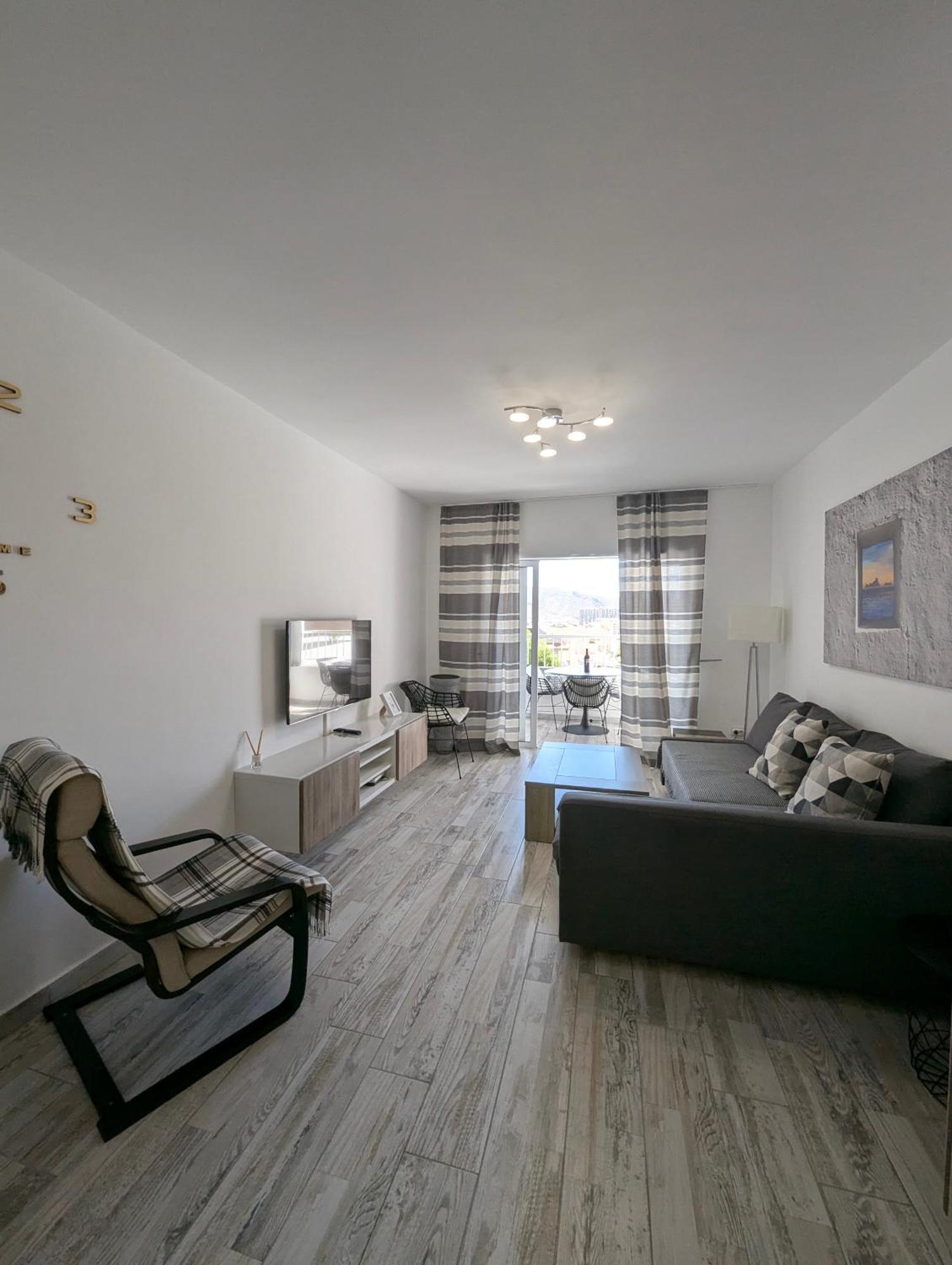 Cozy Apartment In Los Cristianos Guincho  Exteriör bild