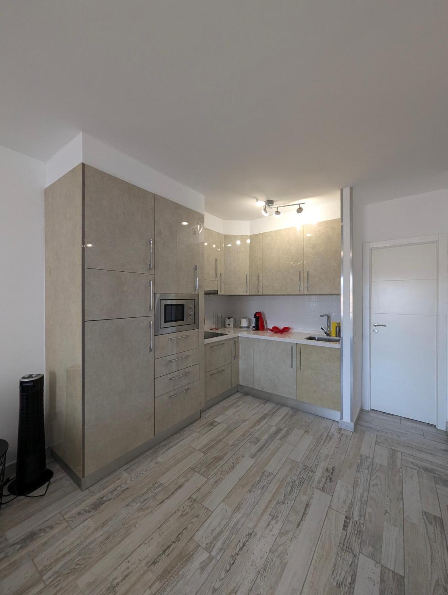 Cozy Apartment In Los Cristianos Guincho  Exteriör bild